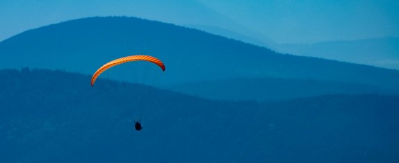 planata solitaria in parapendio